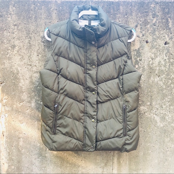 GAP Jackets & Blazers - GAP Puffy Olive Vest